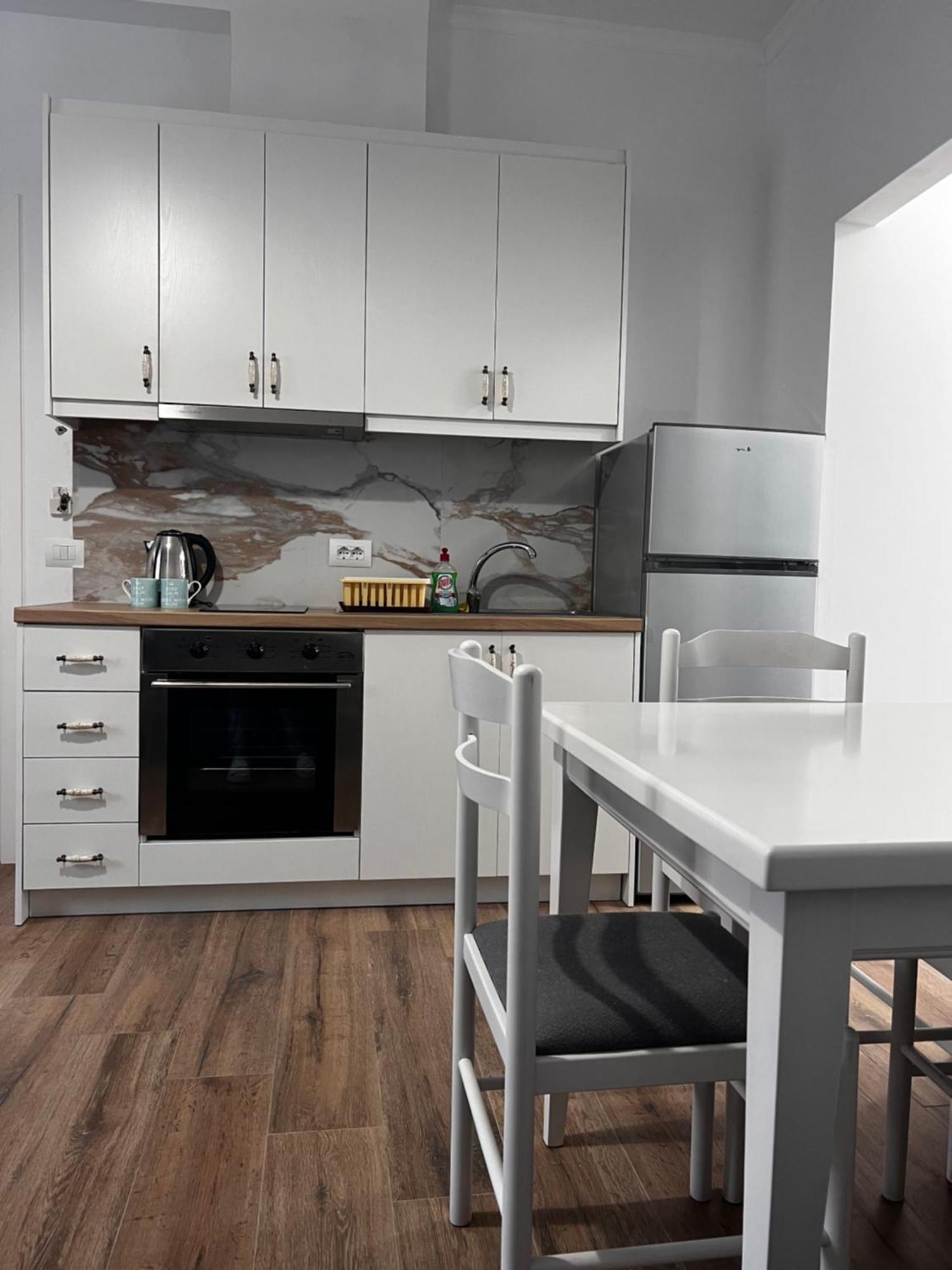 The Gwen Apartment Sarande Exterior photo